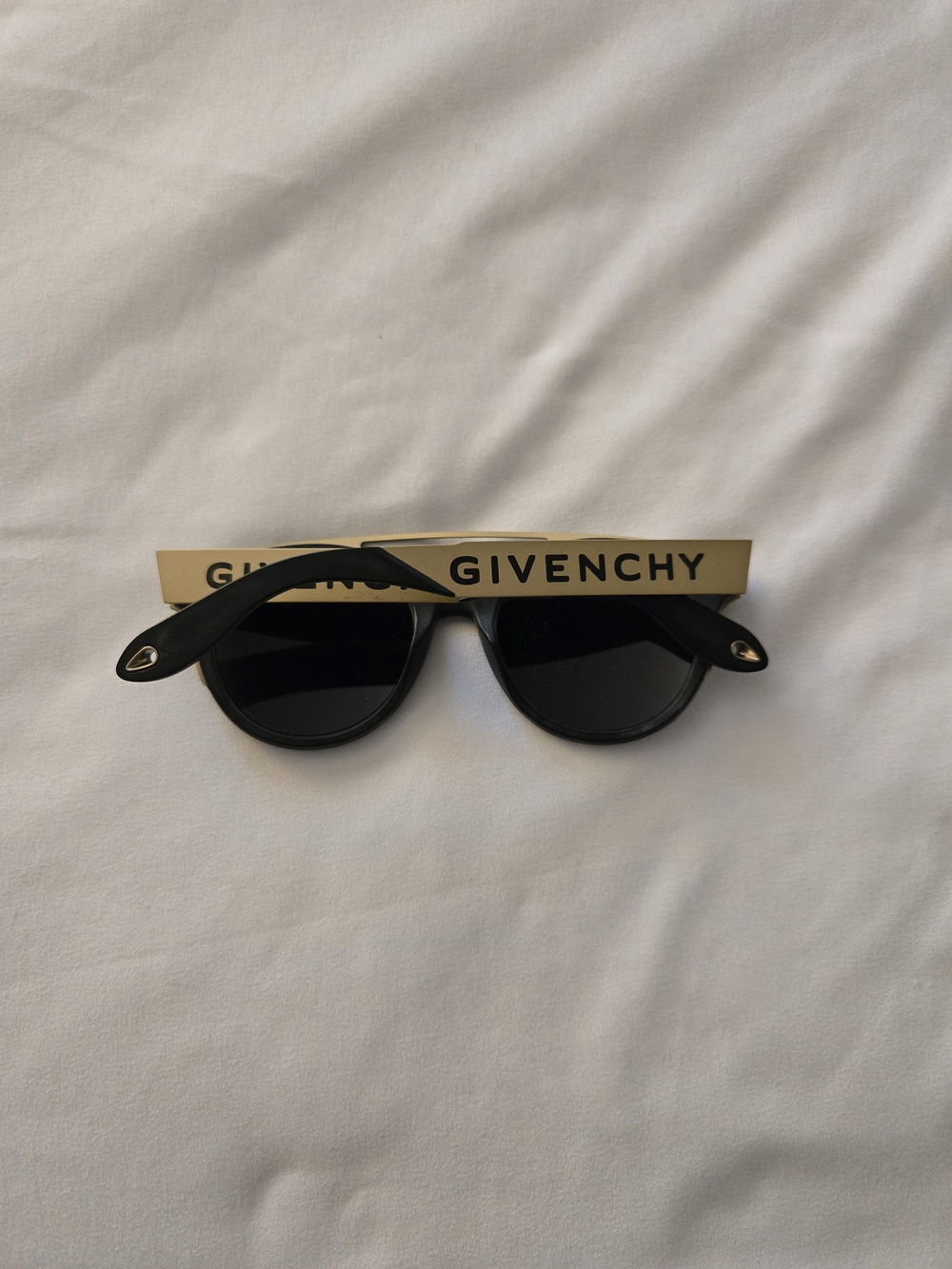 Givenchy Sunglasses - Picture 3 of 10
